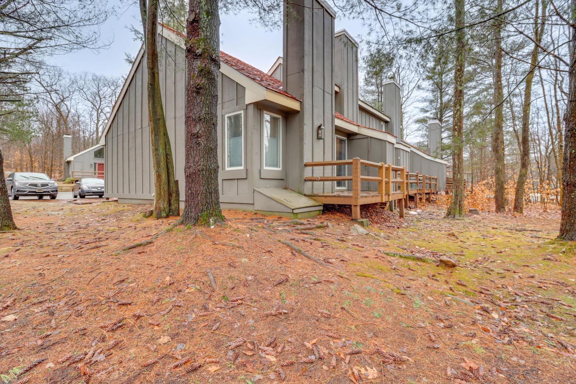 Holiday home Cozy With Deck Less Than 1 Mi To Jack Frost Resort!